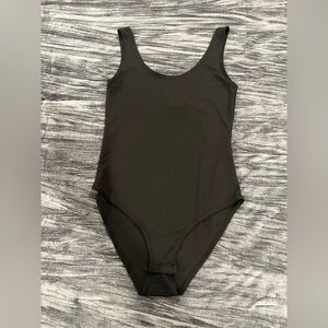 Classic Black Ribbed Bodysuit Size 6 by Parison